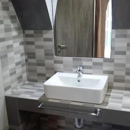 Cycladic Relaxation Corner Fira (Santorini)