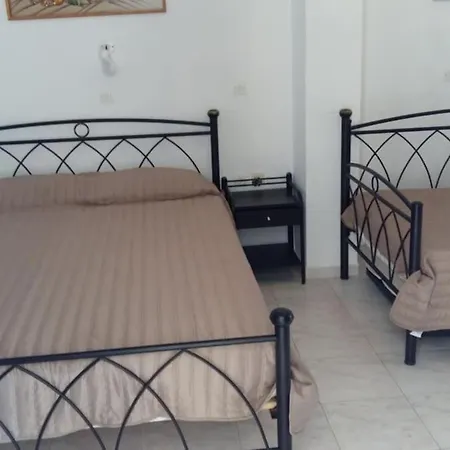 Cycladic Relaxation Corner Fira (Santorini)